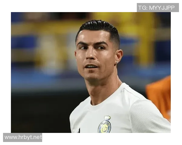 足球明星在赛后失落落泪视频引发球迷热议感人瞬间令人心碎