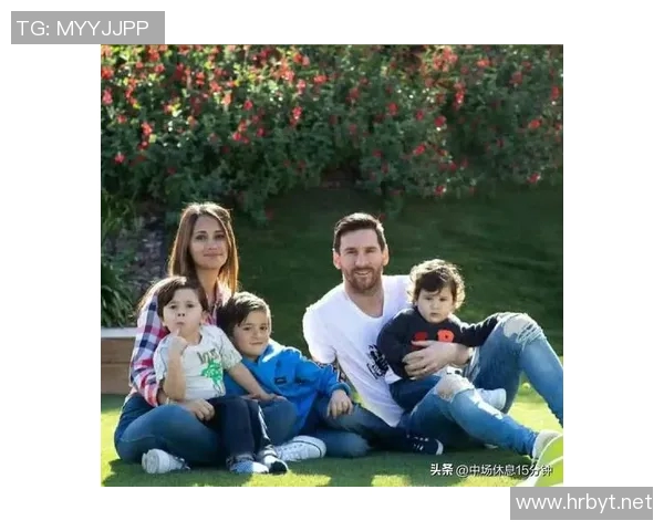 足球明星深情告白妻子身份揭秘背后的爱情故事与感人瞬间 足球明星深情告白妻子身份揭秘背后的爱情故事与感人瞬间