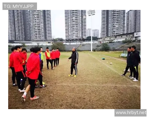 重庆地区足球培训价格分析及选择合适课程的建议 重庆地区足球培训价格分析及选择合适课程的建议